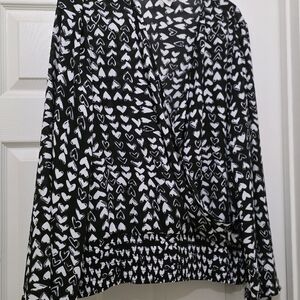 Black and White Heart Pattern Top